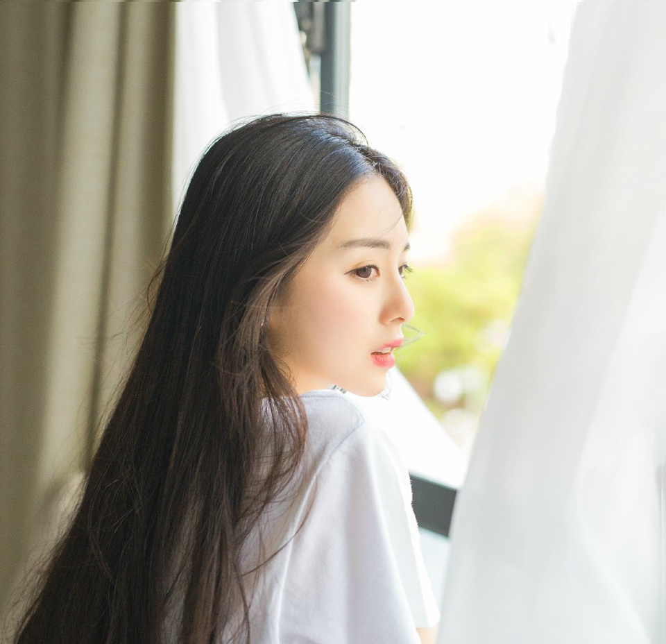 “好！”魏延点点头，他乃主帅，这些事情，自然责无旁贷，只是皱眉看向庞统道：“士元，那诸葛亮真有那么厉害？”